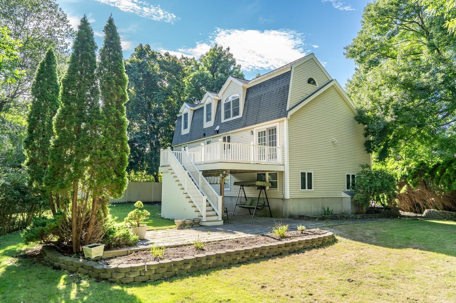 31 Wildmere Ave Burlington — Photo 37 of 42
