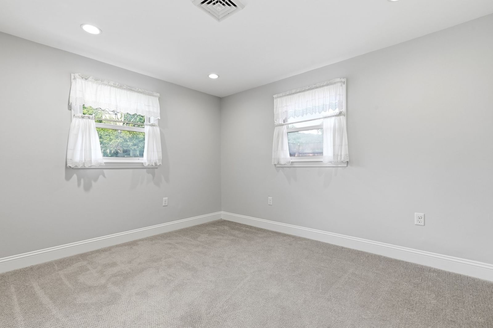 25 Marie Ave. Brockton — Photo 17 of 36