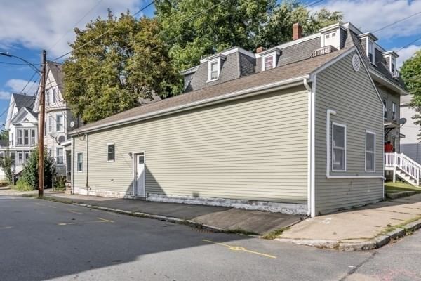 89 Auburn Street Haverhill — Photo 2 of 23