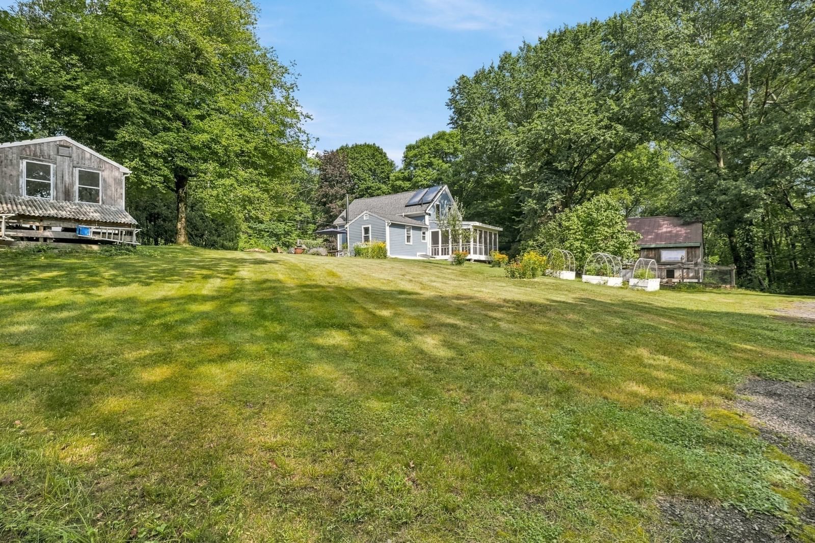 17 Spring Hill Rd Newbury — Photo 31 of 42
