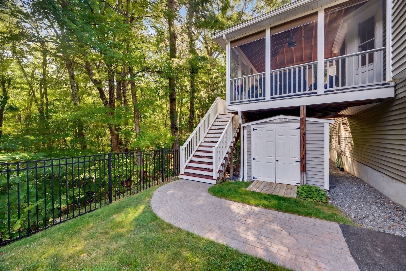 44 Ashwood Ave Wilmington — Photo 32 of 41