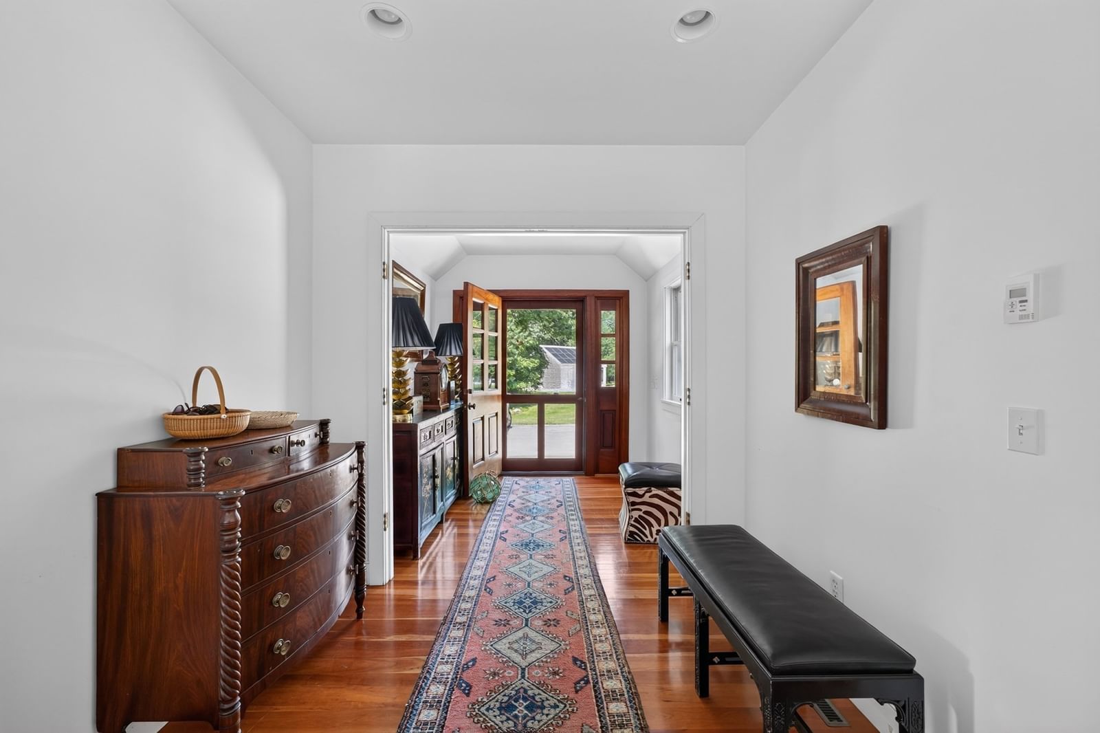 1069 Horseneck Rd Westport — Photo 5 of 34