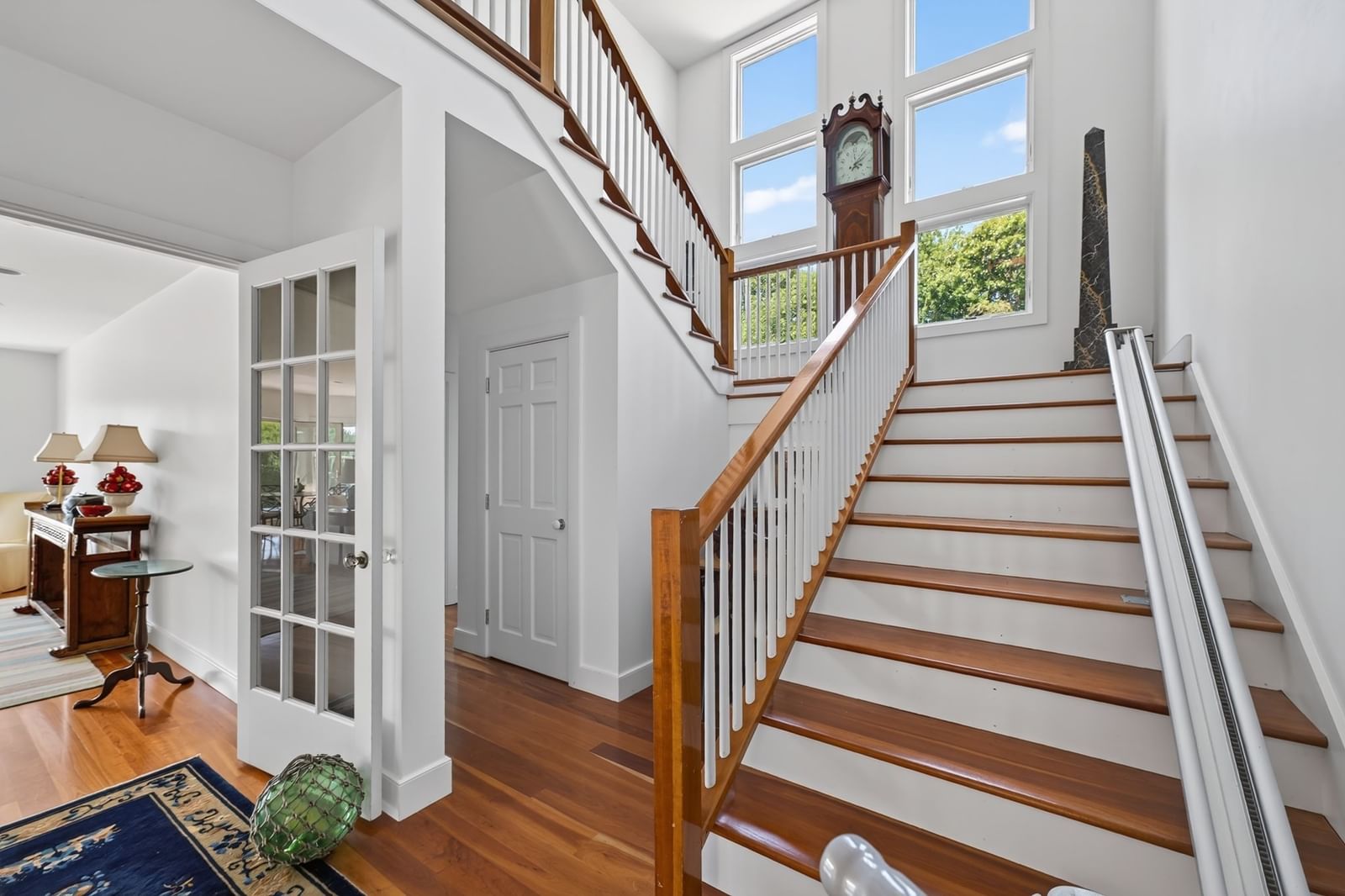 1069 Horseneck Rd Westport — Photo 7 of 34