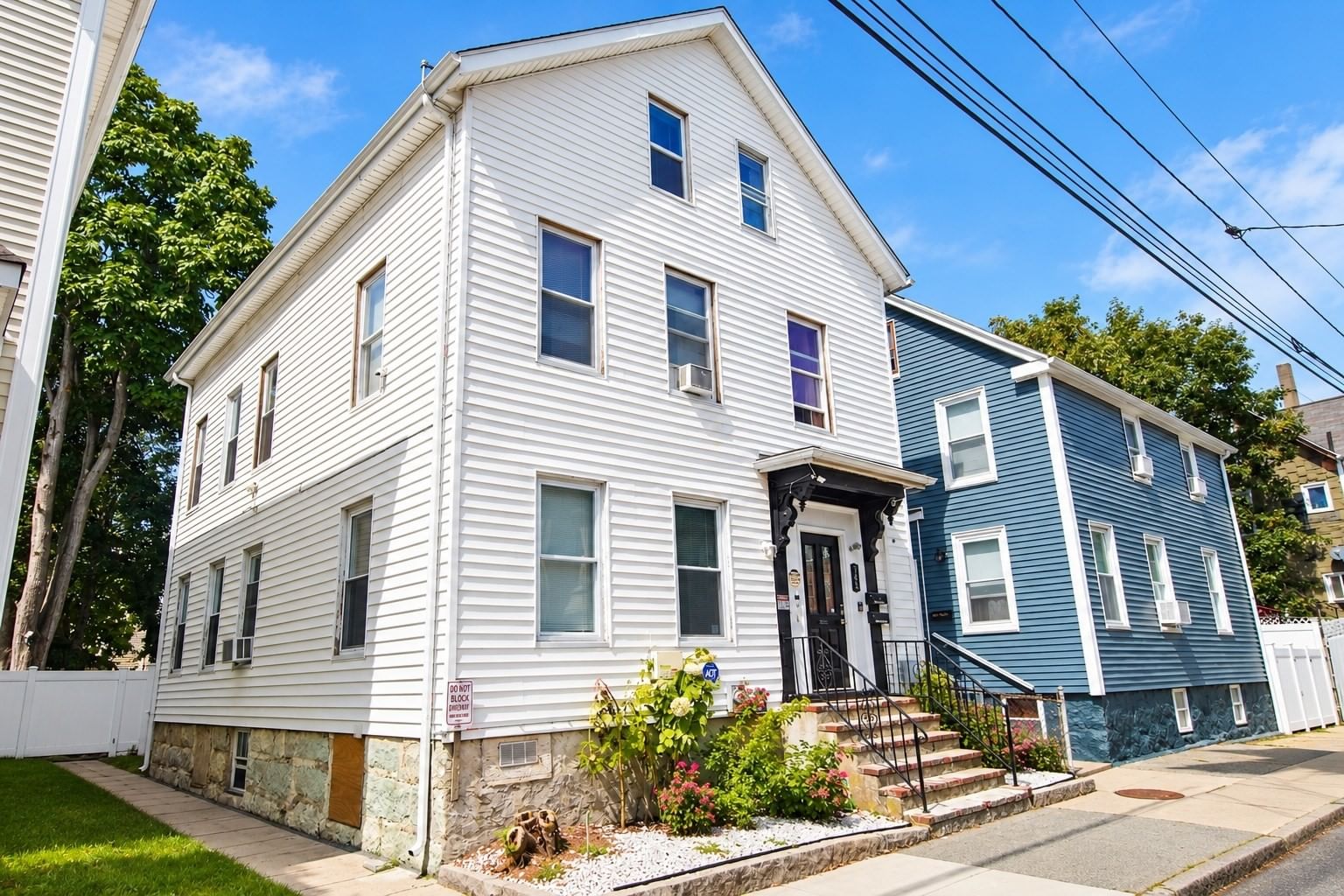 343 Purchase St New Bedford — Photo 2 of 20