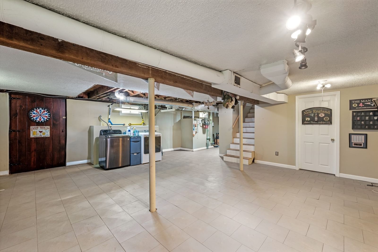 25 Moynihan Hamilton — Photo 34 of 38