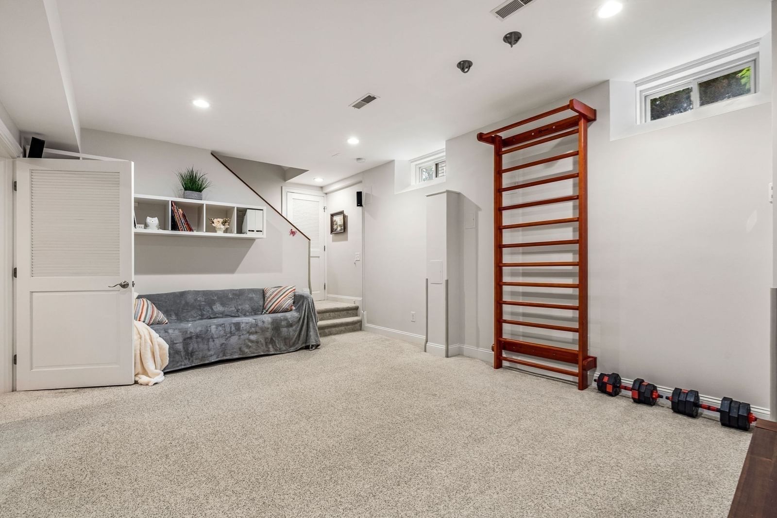 65 Crescent Rd Needham — Photo 32 of 42