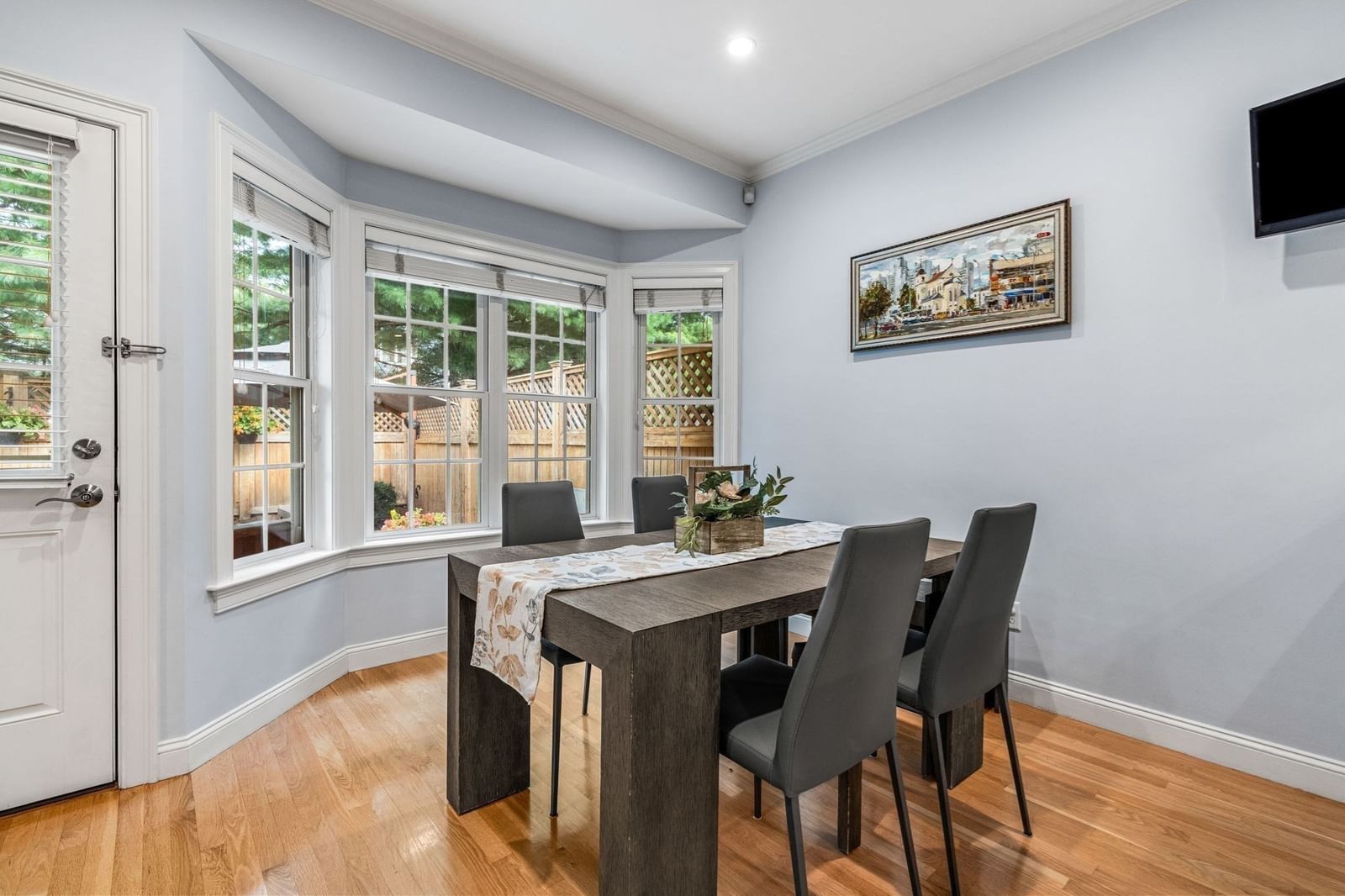 65 Crescent Rd Needham — Photo 8 of 42