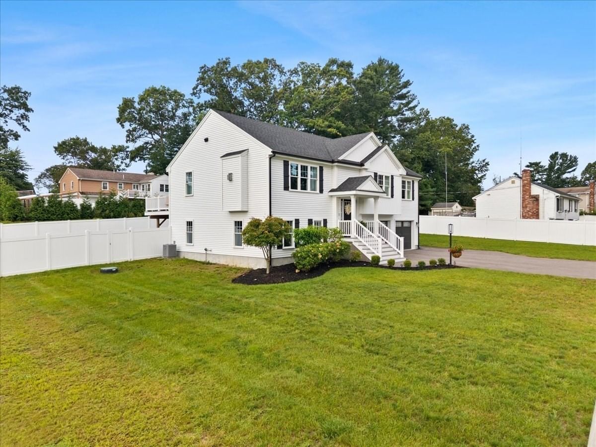 29 Phyllis Rd Taunton — Photo 2 of 42