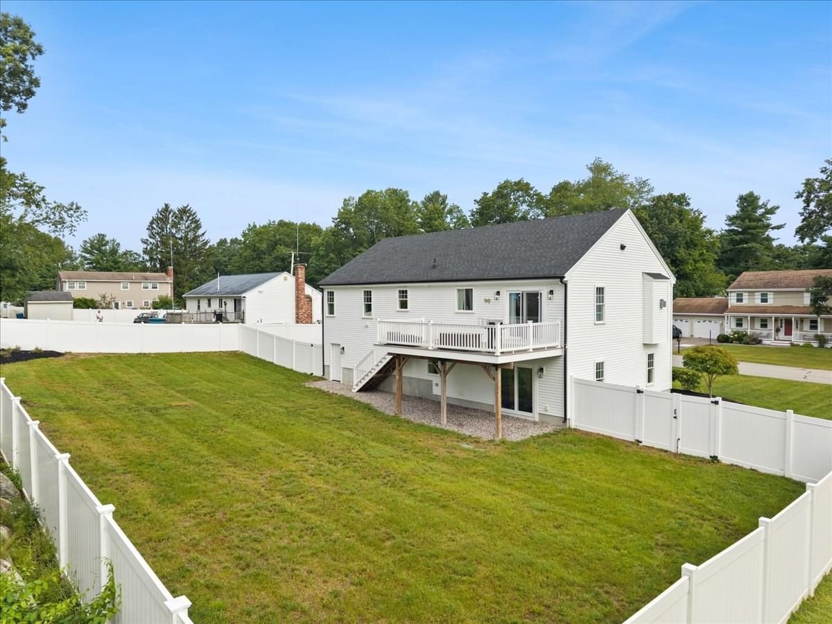 29 Phyllis Rd Taunton — Photo 3 of 42