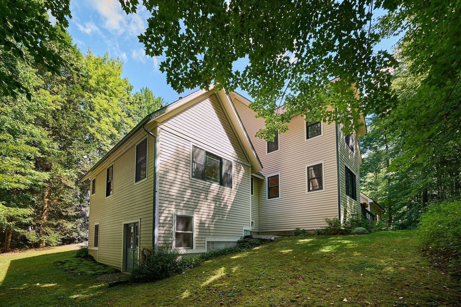 719 Park Hill Road Northampton — Photo 7 of 42