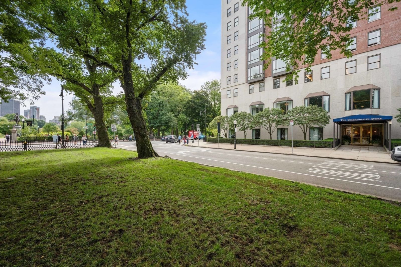 Property at 2 Commonwealth #8G, Boston, MA 02116