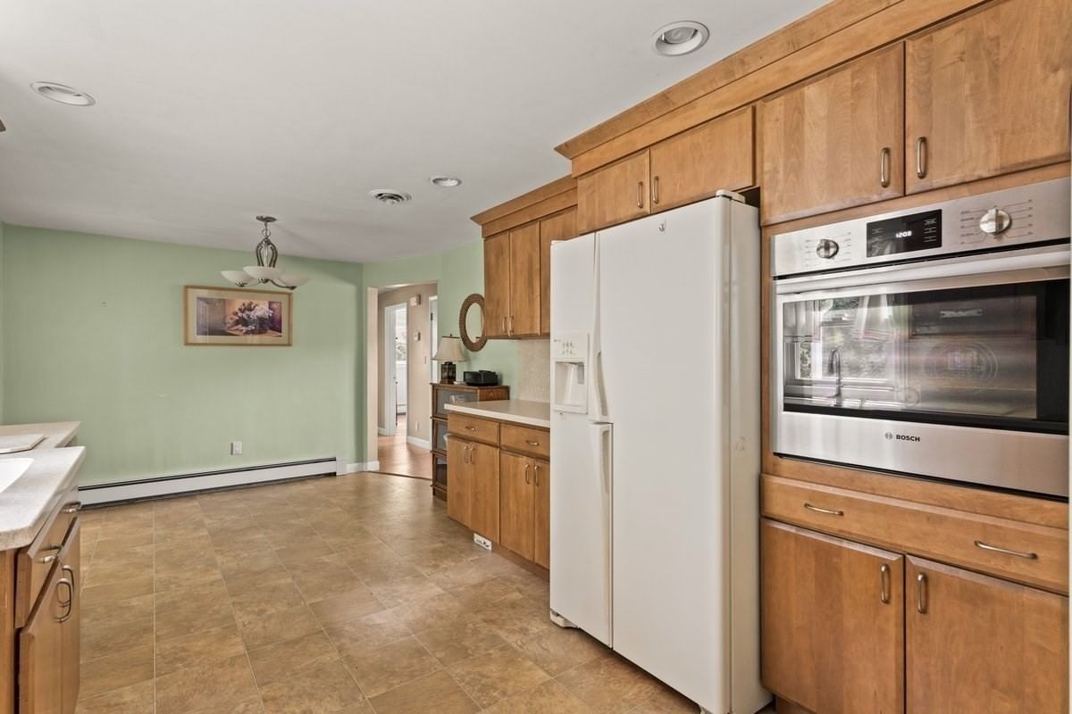 58 Harlan Cir Brockton — Photo 17 of 36