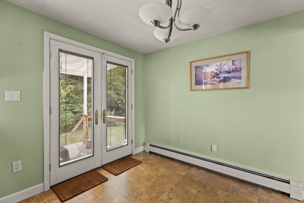 58 Harlan Cir Brockton — Photo 19 of 36
