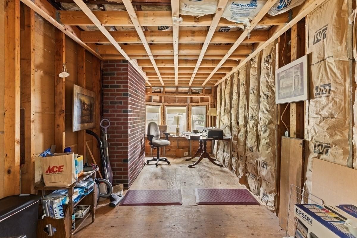 58 Harlan Cir Brockton — Photo 27 of 36