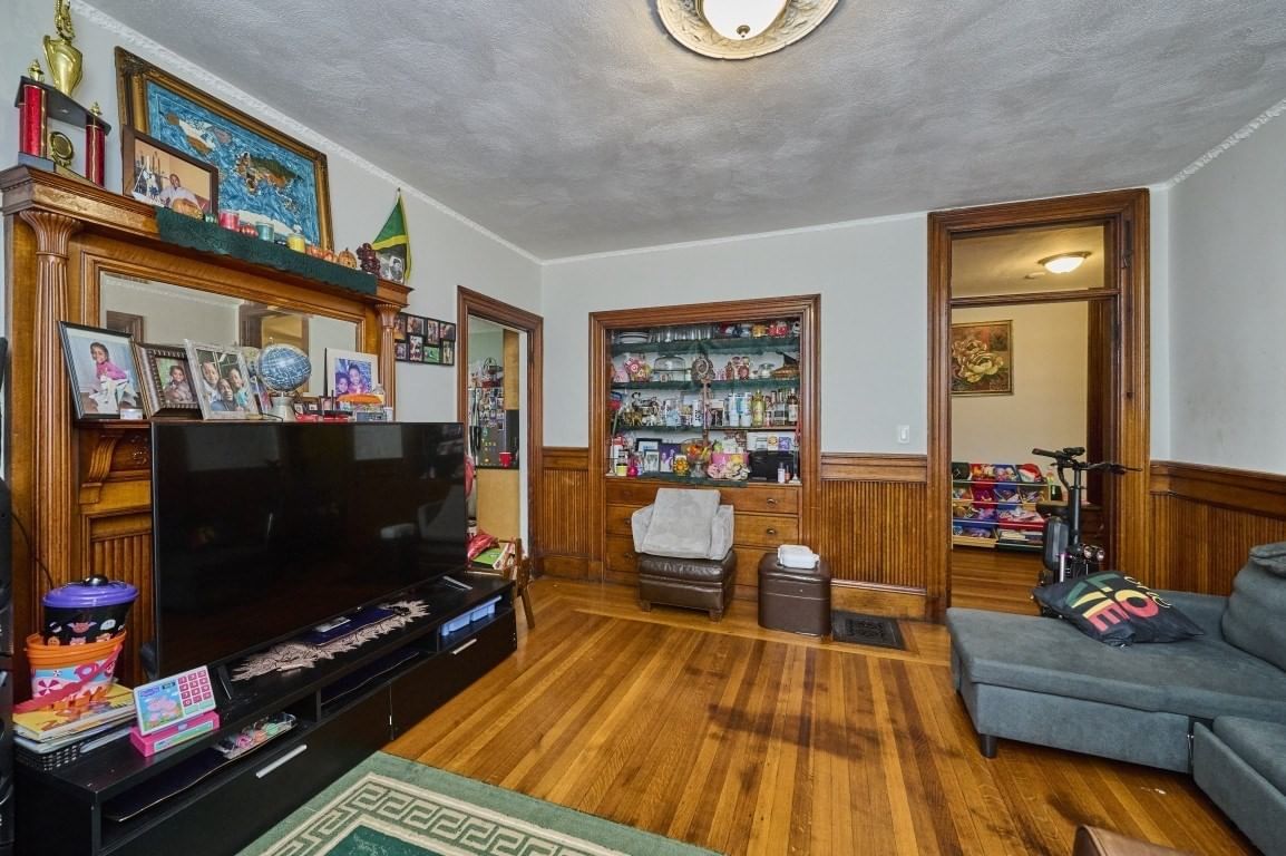 11 Wolcott Street Boston — Photo 11 of 34
