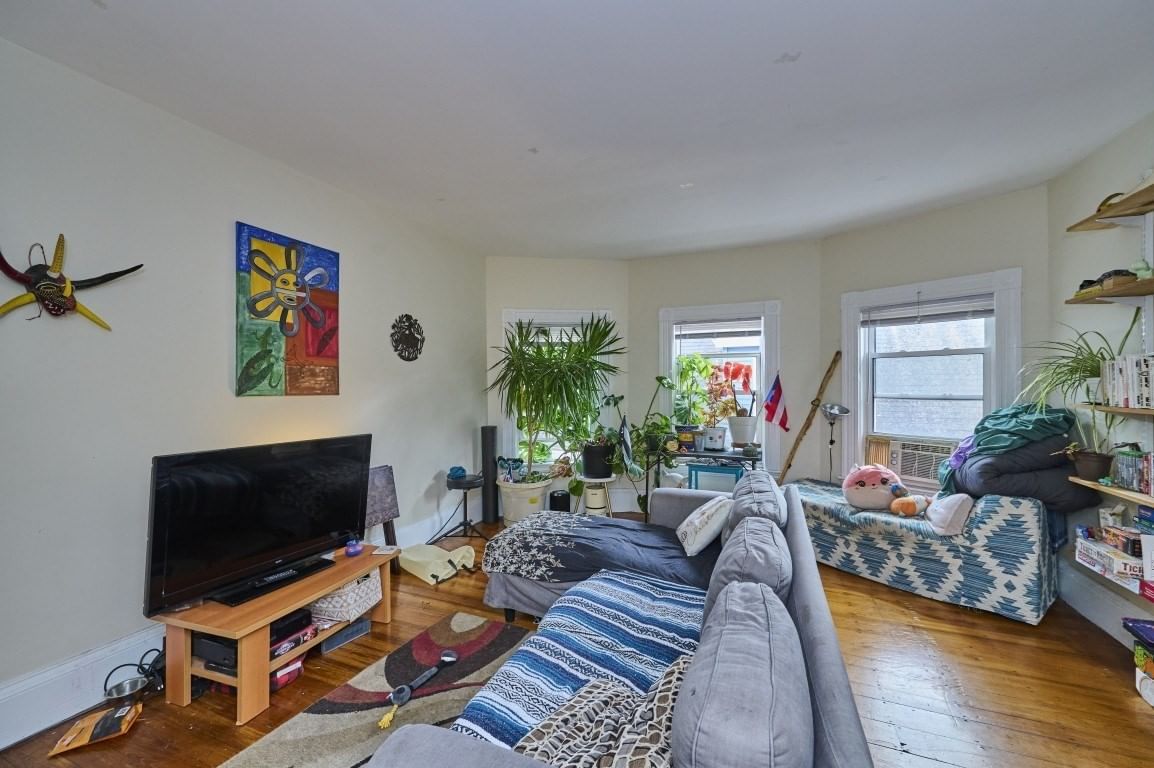 11 Wolcott Street Boston — Photo 9 of 34