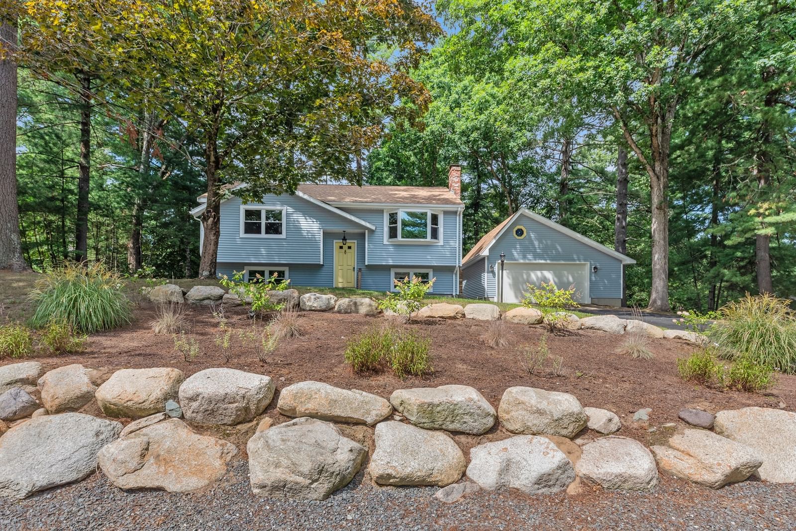 3 Jason Cir North Attleboro — Photo 3 of 42