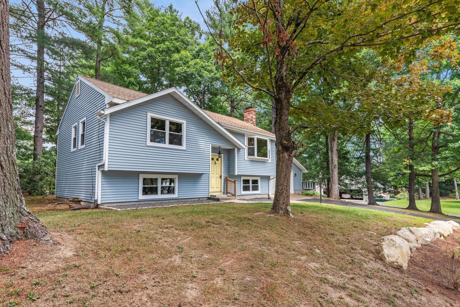 3 Jason Cir North Attleboro — Photo 7 of 42