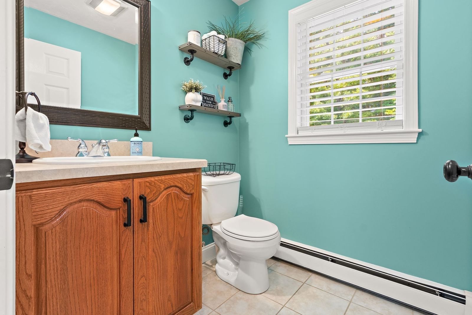 36 Highridge Rd Bellingham — Photo 11 of 29