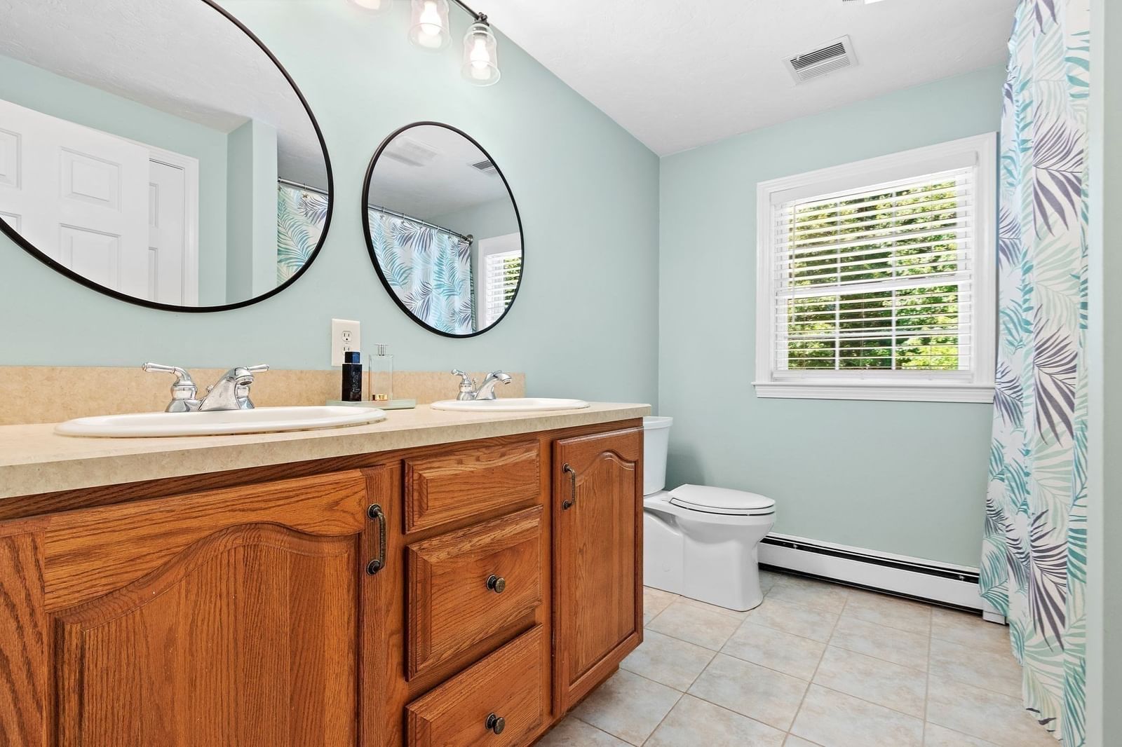 36 Highridge Rd Bellingham — Photo 18 of 29