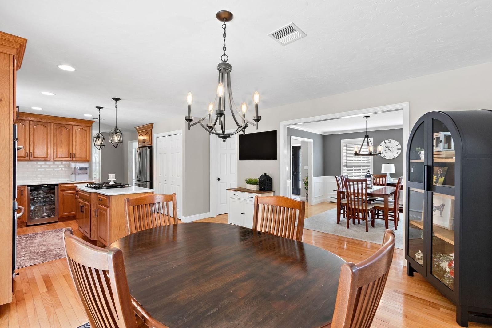 36 Highridge Rd Bellingham — Photo 7 of 29