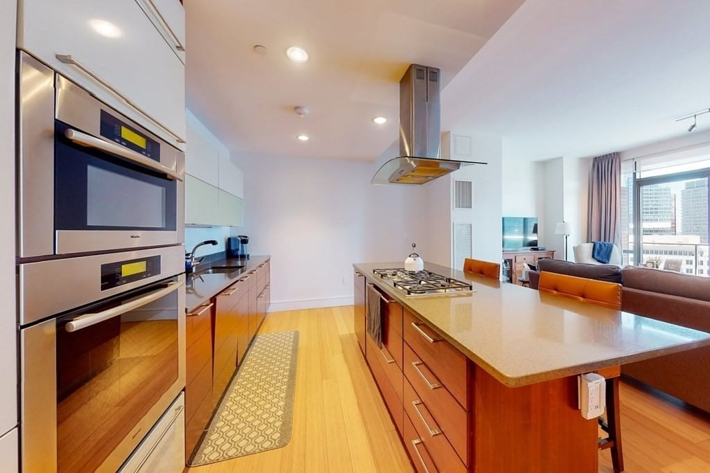 45 Province St #2702 Boston — Photo 18 of 39