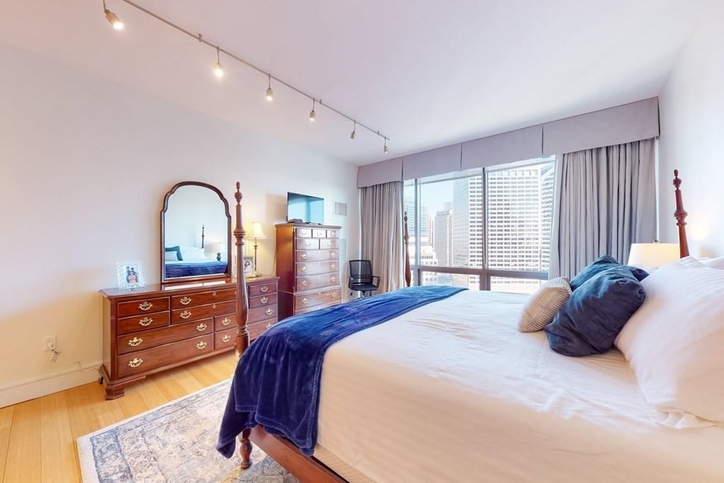 45 Province St #2702 Boston — Photo 23 of 39