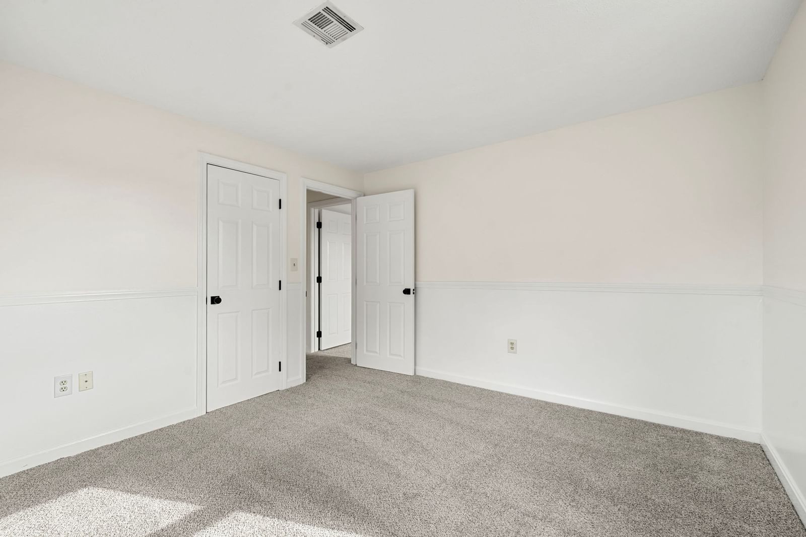 58 Cinnamon Circle Tewksbury — Photo 10 of 25