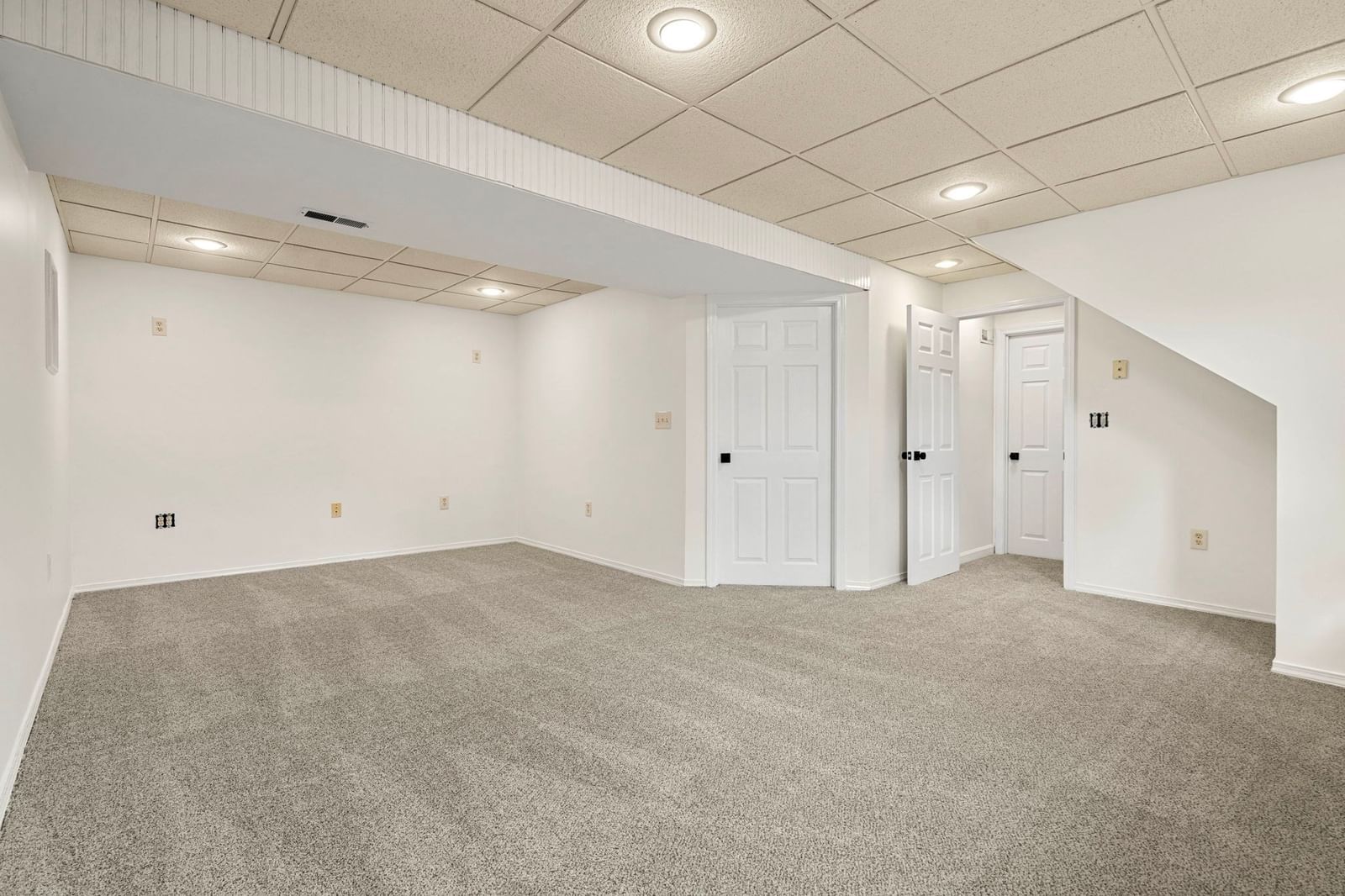 58 Cinnamon Circle Tewksbury — Photo 16 of 25