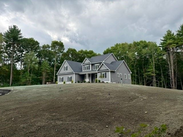 9 Southworth Street Lakeville — Photo 4 of 9