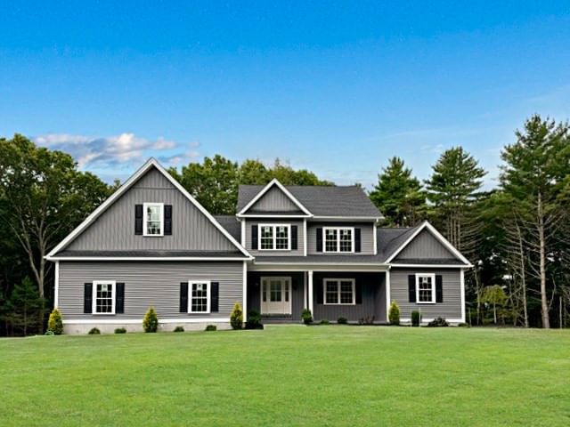 9 Southworth Street Lakeville — Photo 8 of 9