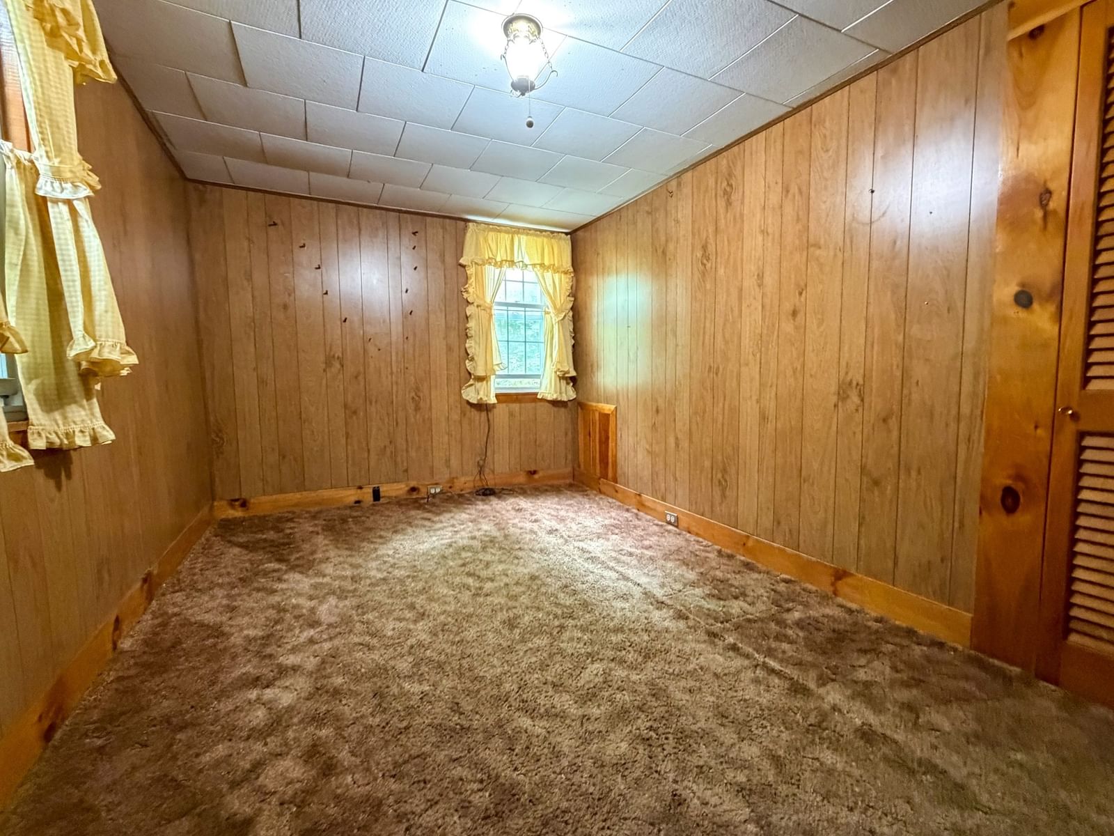1386 Pleasant St Athol — Photo 5 of 33