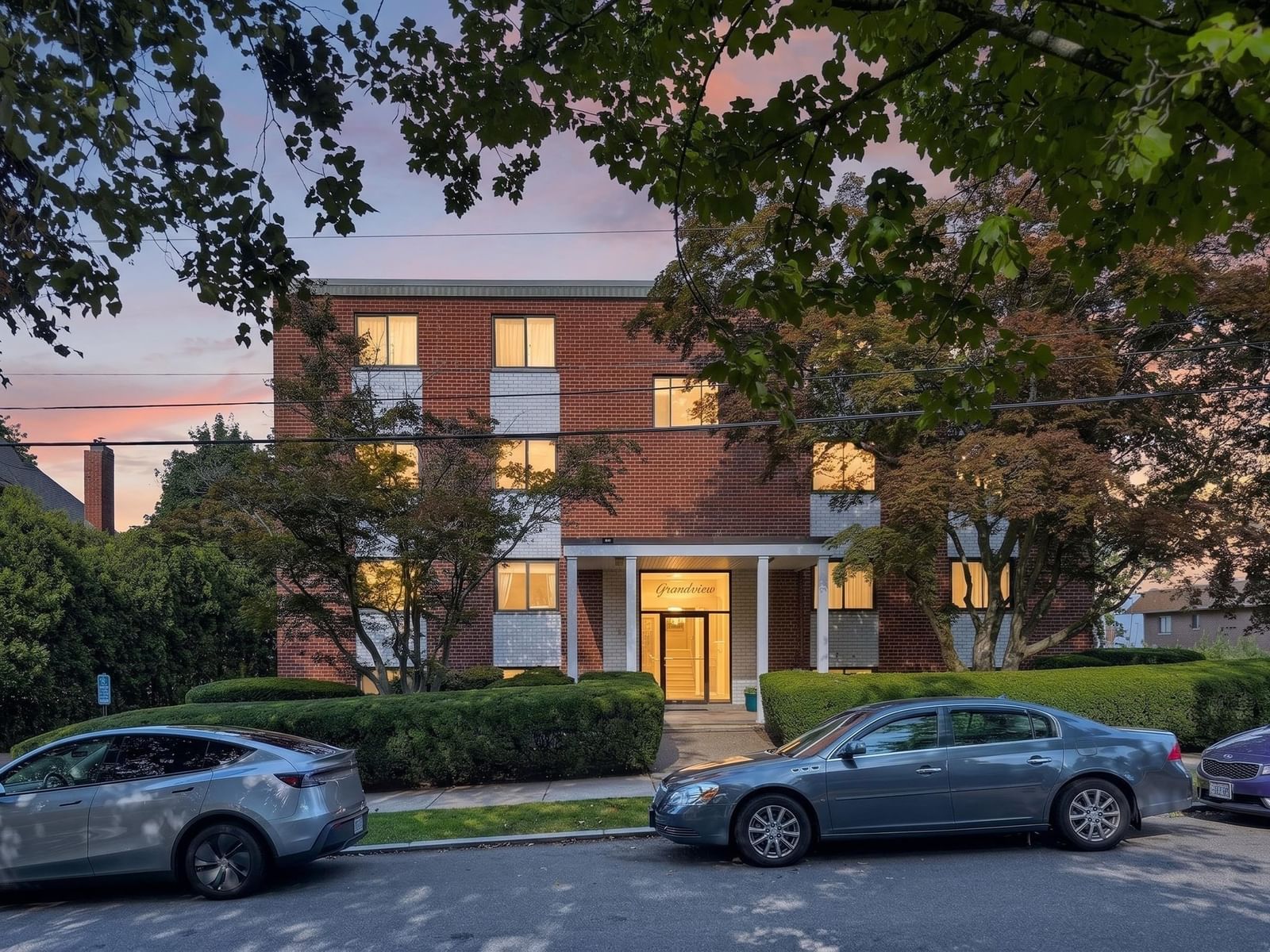 Property at 100 Grand View Ave #7B, Quincy, MA 02170