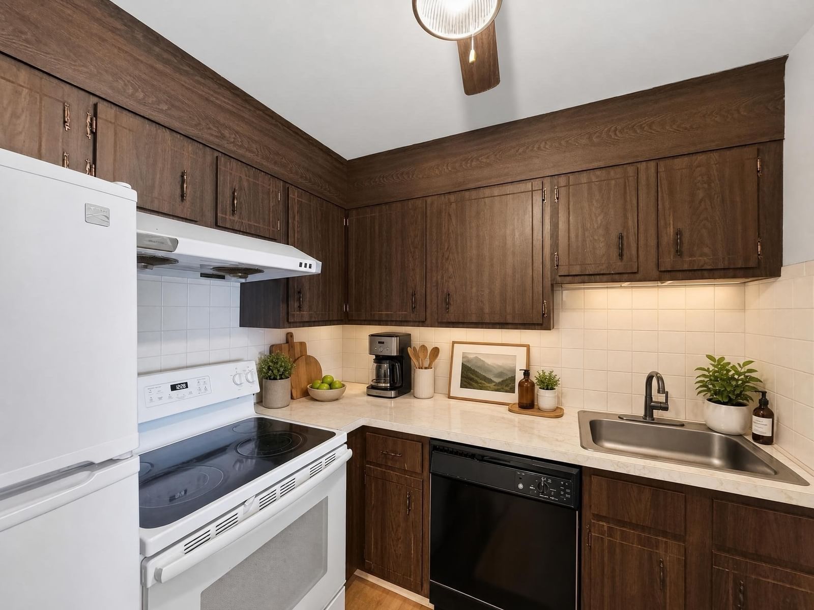 100 Grand View Ave #7B Quincy — Photo 12 of 30