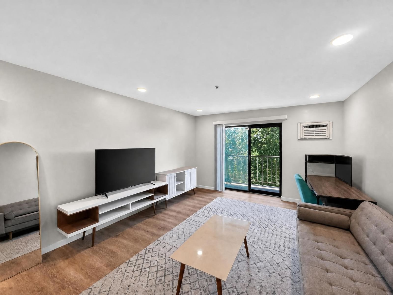 100 Grand View Ave #7B Quincy — Photo 5 of 30