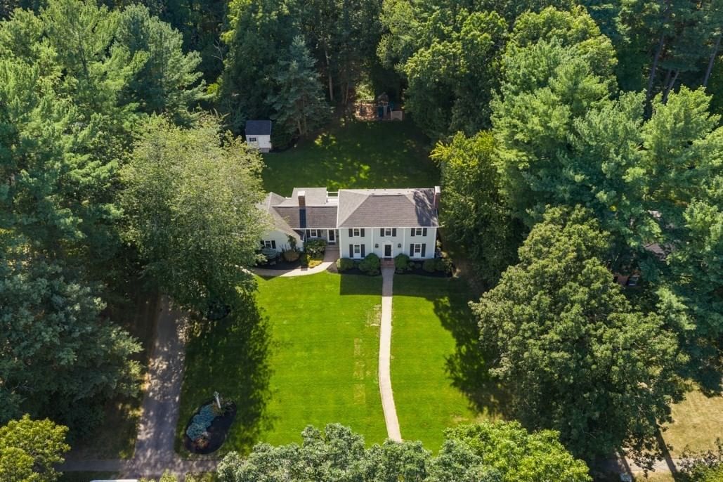24 Edgemere Rd Lynnfield — Photo 6 of 42