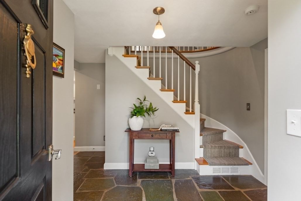 24 Edgemere Rd Lynnfield — Photo 8 of 42