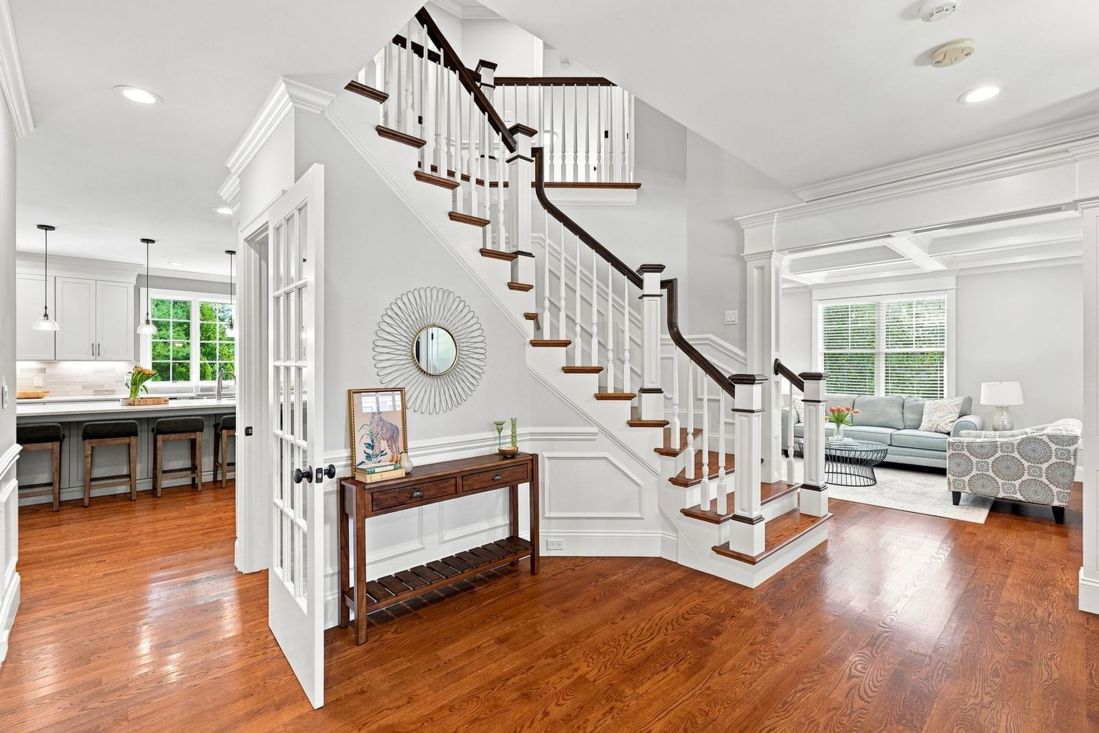 55 Rockwood Ln Needham — Photo 2 of 42