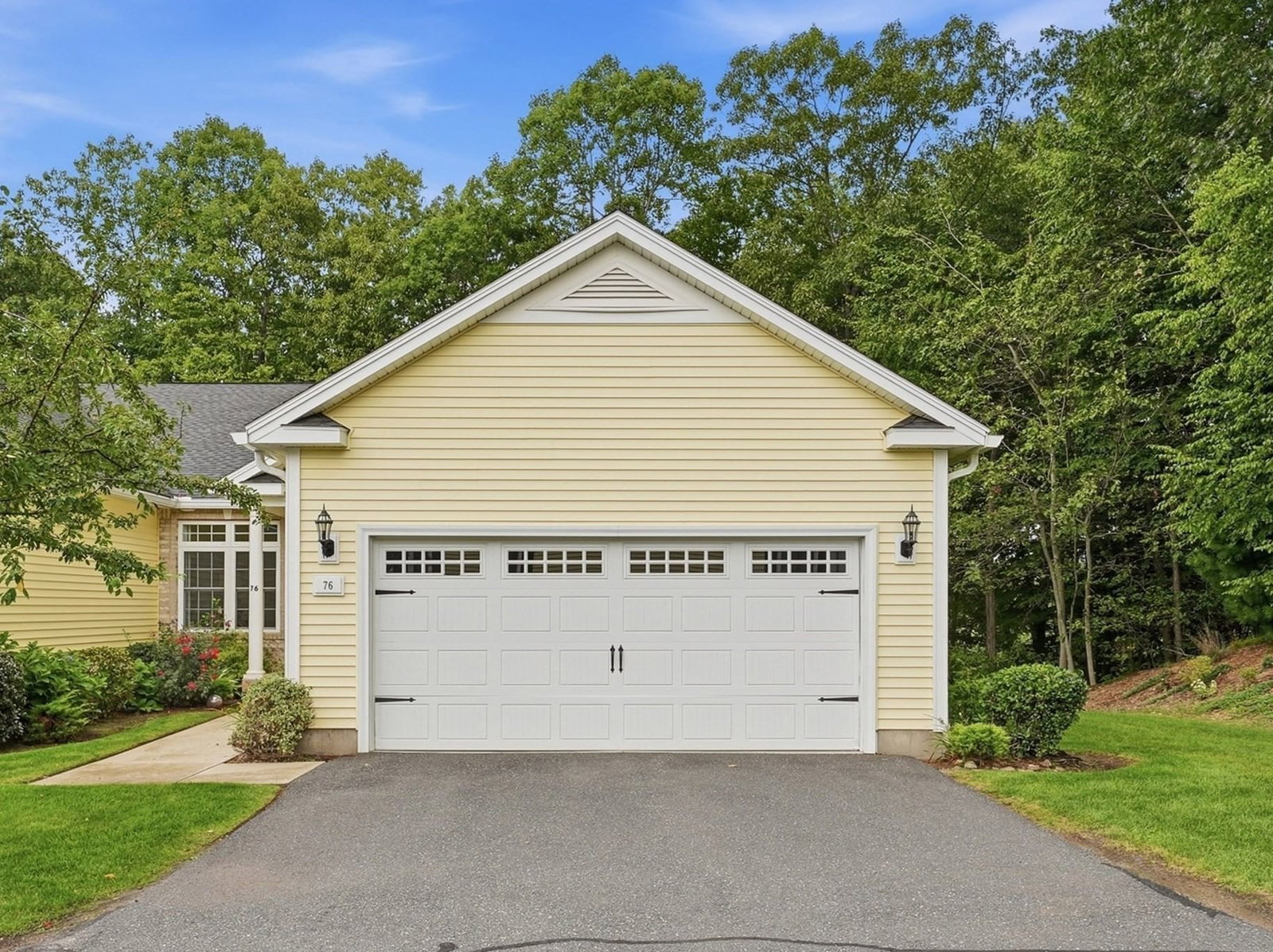 76 Beech Hill Rd #76 West Springfield — Photo 2 of 41