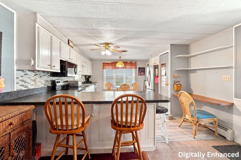 60 Longboat Dr