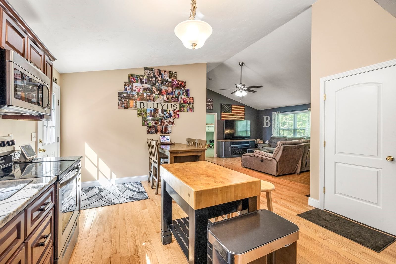 131 Adams Rd East Brookfield — Photo 13 of 36
