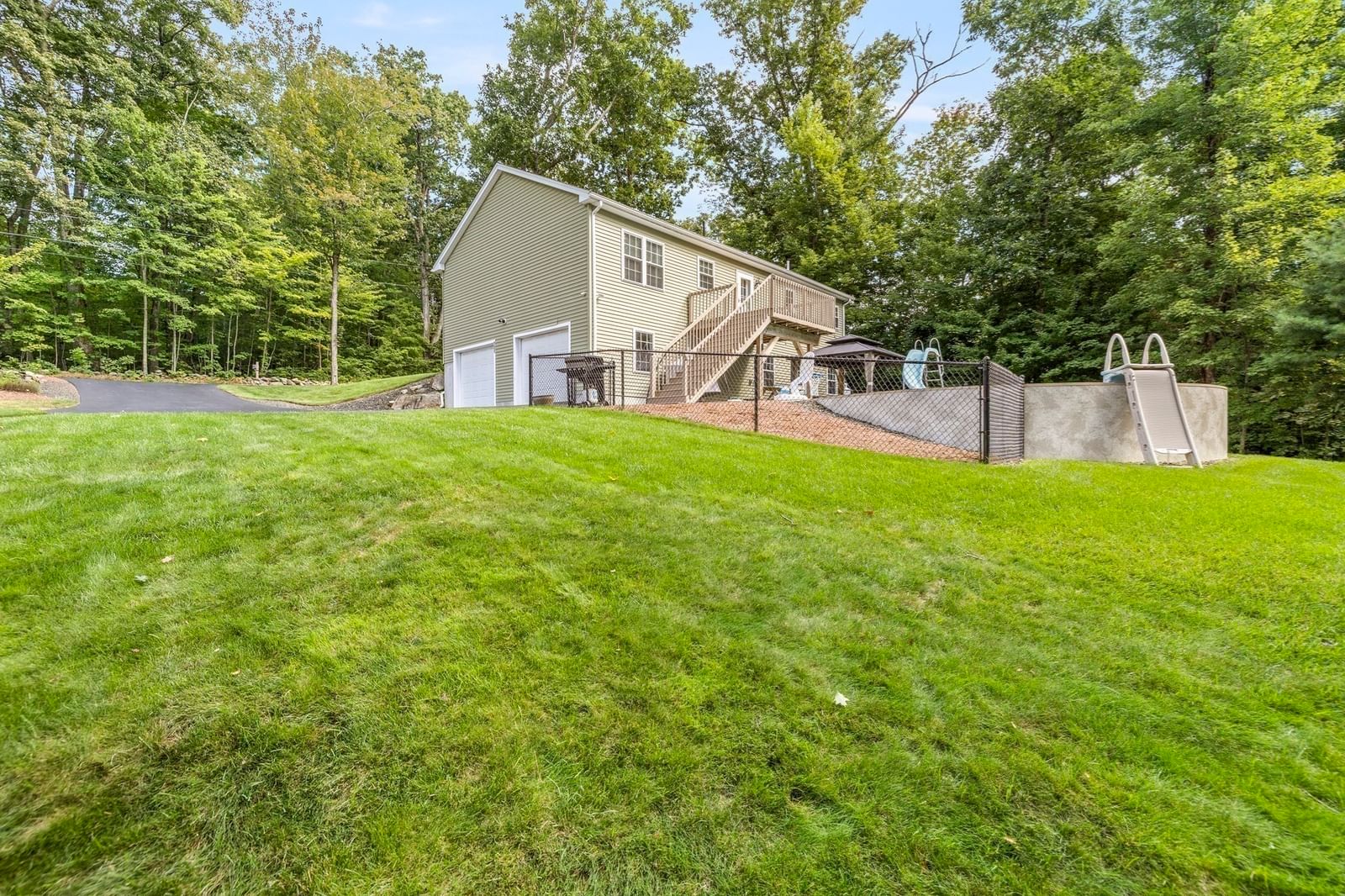 131 Adams Rd East Brookfield — Photo 6 of 36
