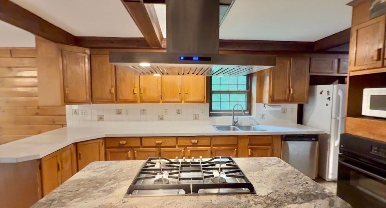 347 Kinne Brook Rd Worthington — Photo 14 of 39