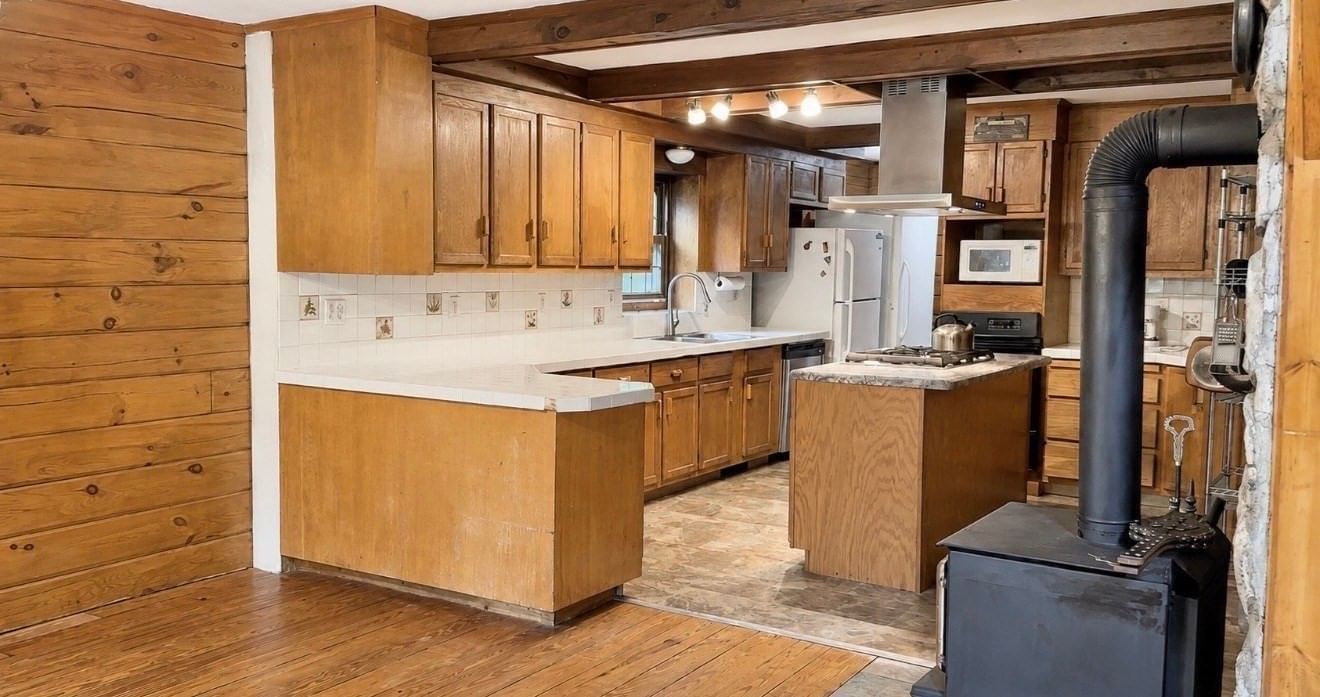 347 Kinne Brook Rd Worthington — Photo 15 of 39