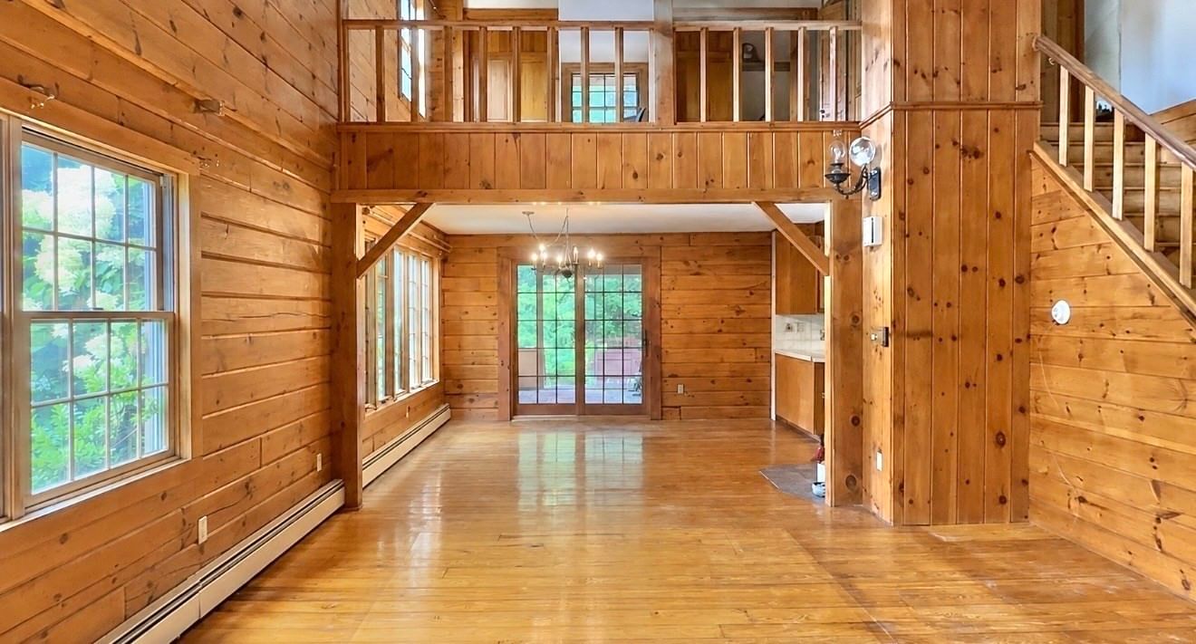 347 Kinne Brook Rd Worthington — Photo 7 of 39