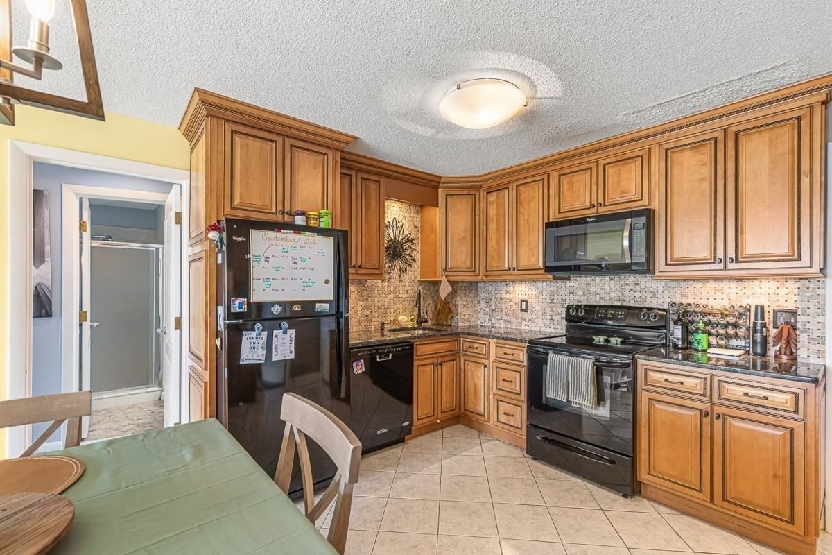 160 Burkhall St #604 Weymouth — Photo 8 of 38