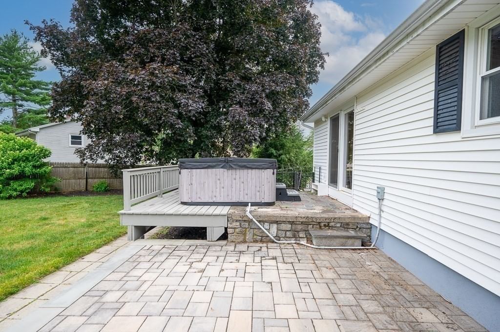 36 Roman Dr Shrewsbury — Photo 24 of 31