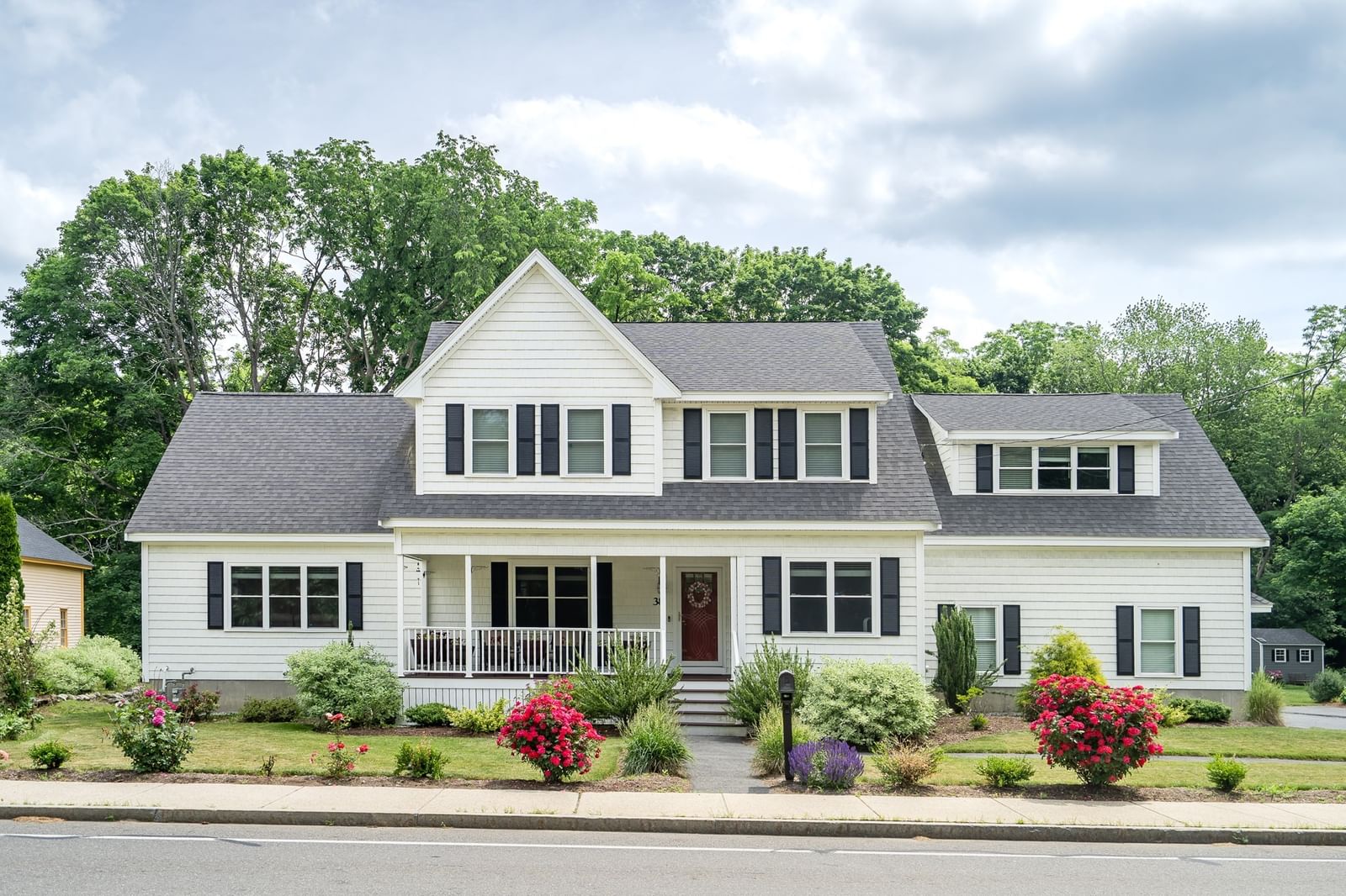 38 Concord Rd Billerica — Photo 2 of 42