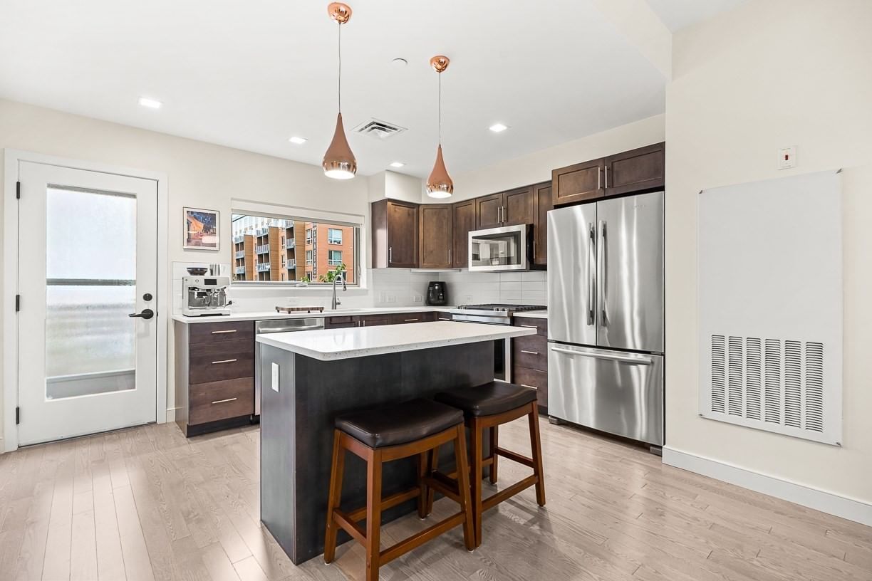 104 Liverpool St #104 Boston — Photo 11 of 38