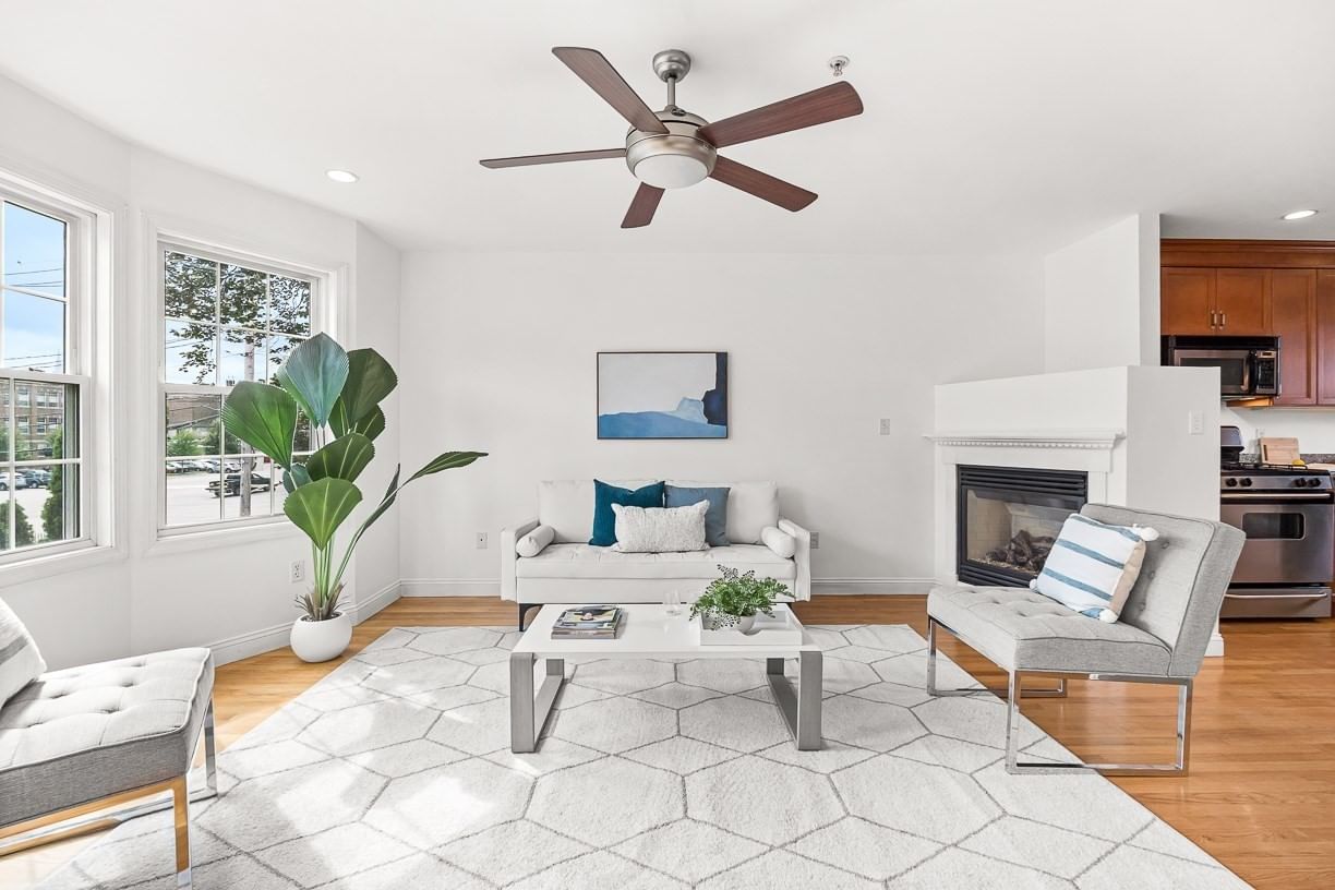 37 Pond St #1 Waltham — Photo 2 of 21